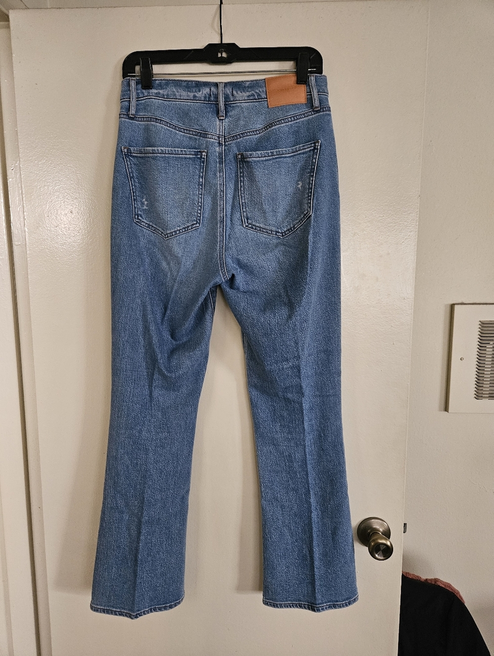 Express High Waisted Light Wash Ripped Cropped Flare Jeans - Size 4 Long - Picture 12 of 13